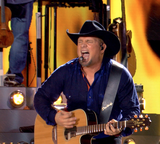 Garth Brooks Yankee Stadium LIVE (2016) - Seaview Square Cinema